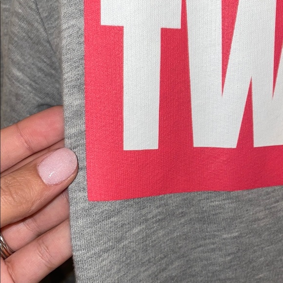 H&M Graphic Crewneck - Picture 3 of 5